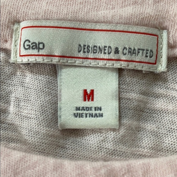 *** SOLD *** Gap tank top - Picture 3 of 6